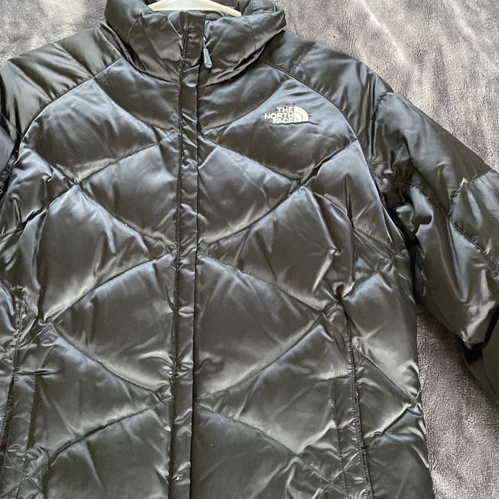 North face down jacket - Picture 2 of 3